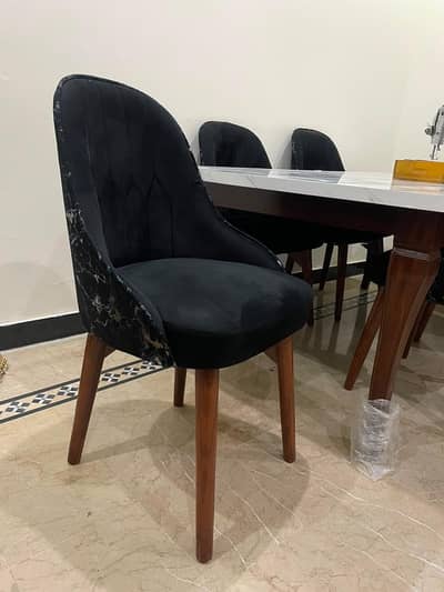 6 seat Dining table