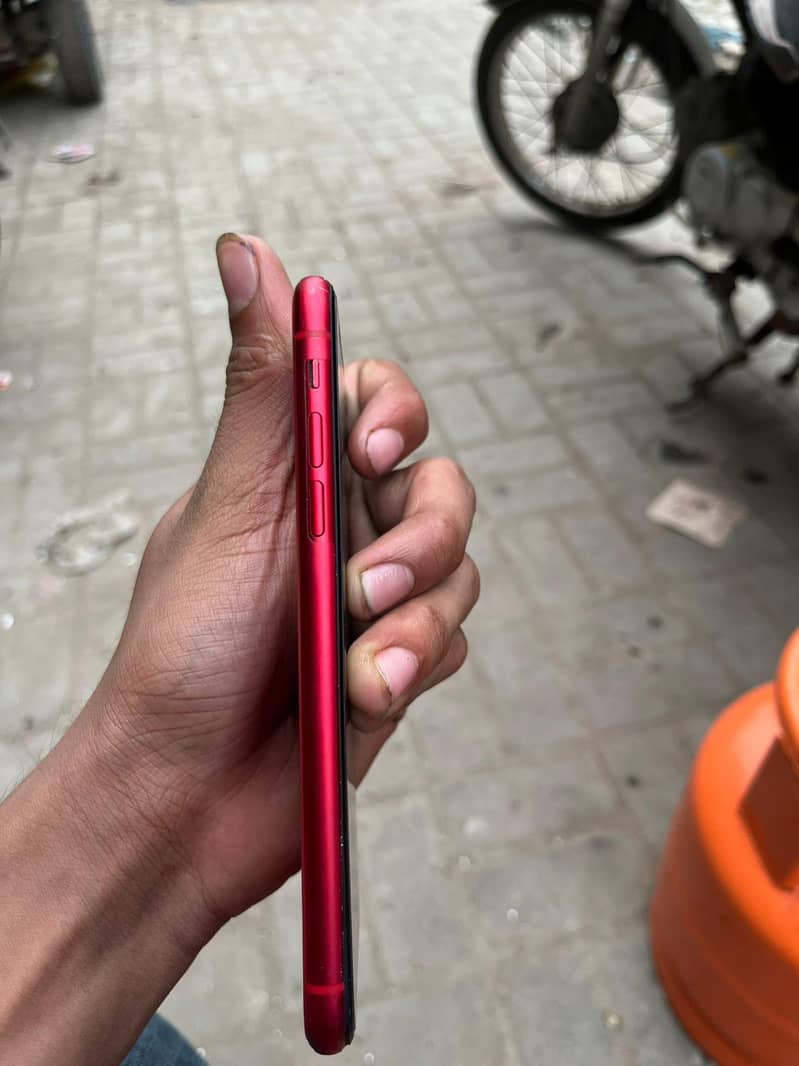 Apple iPhone 11 5