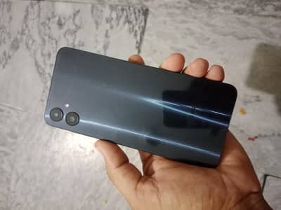 Samsung A05 In Original condition 4/64 ,Only mobile,fficial approved,