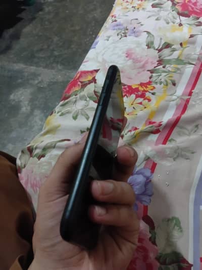 Apple iPhone XR