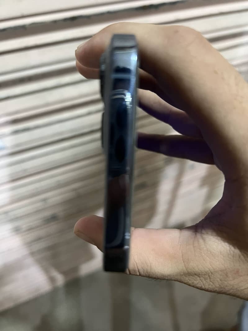 Iphone 13pro max 3