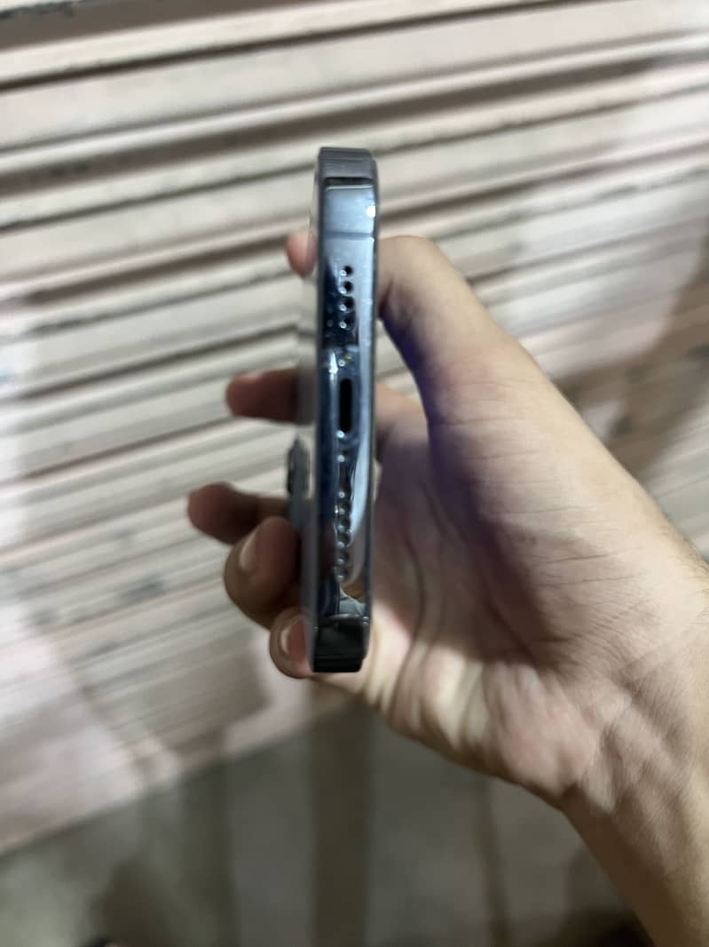 Iphone 13pro max 4