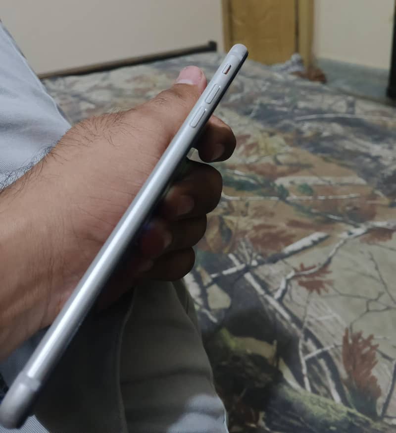 Apple iPhone 7 Plus 3