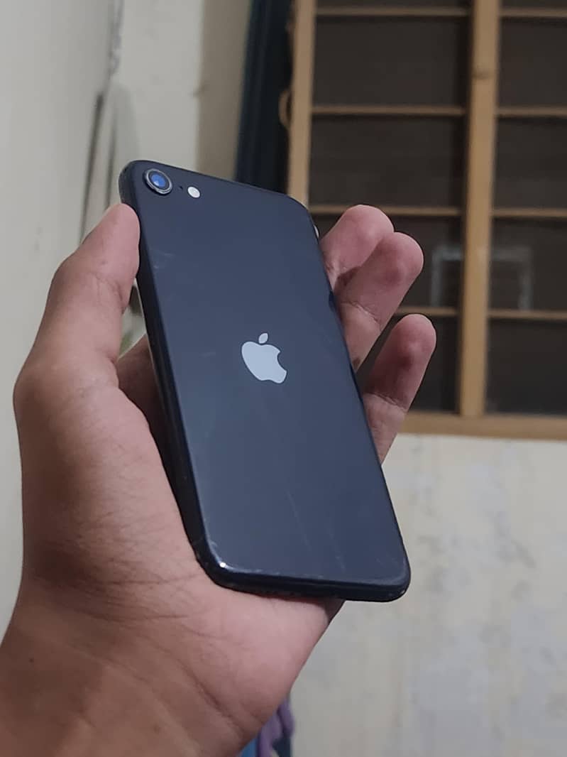Apple iPhone SE 0
