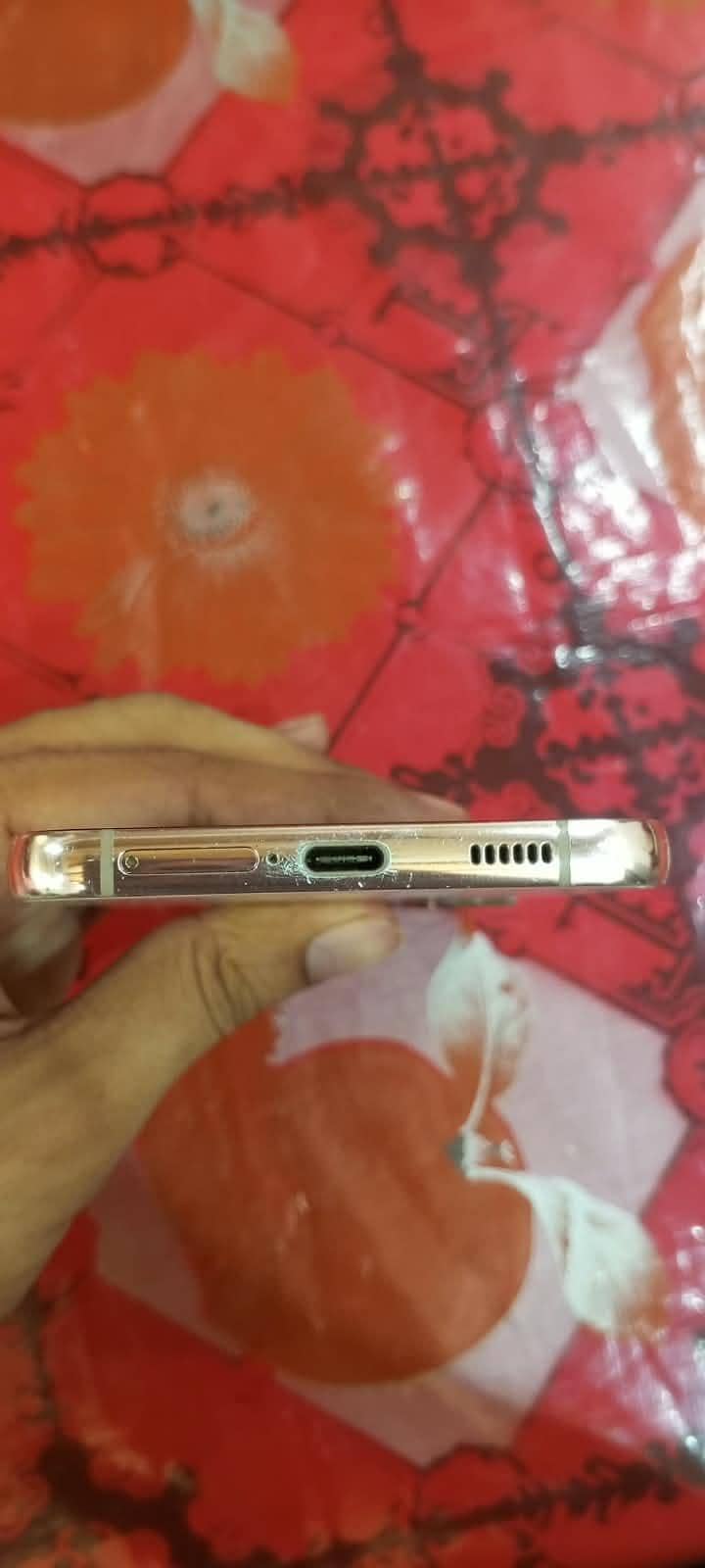 Samsung S22 Plus 4