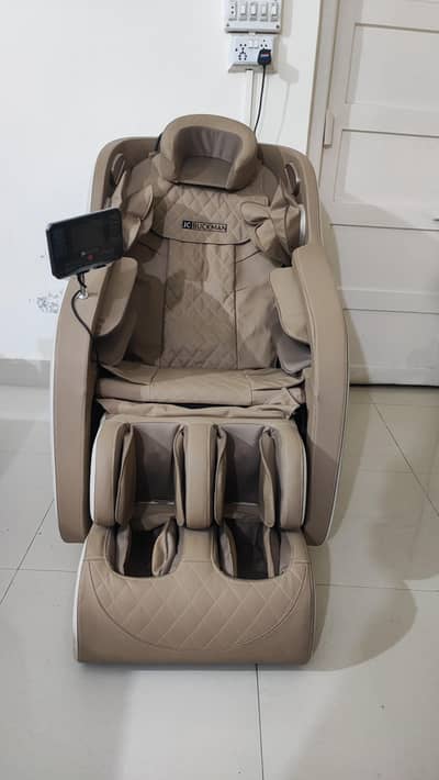 JC Buckman Massage Chair