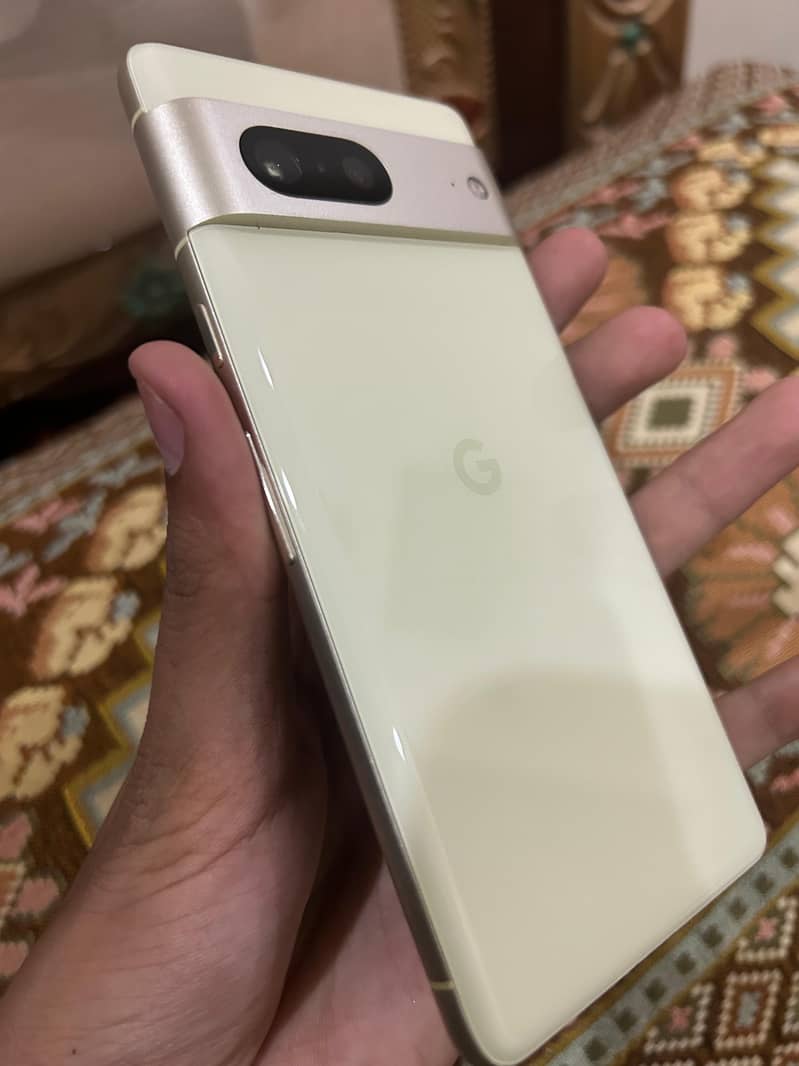 Google Pixel 7 2