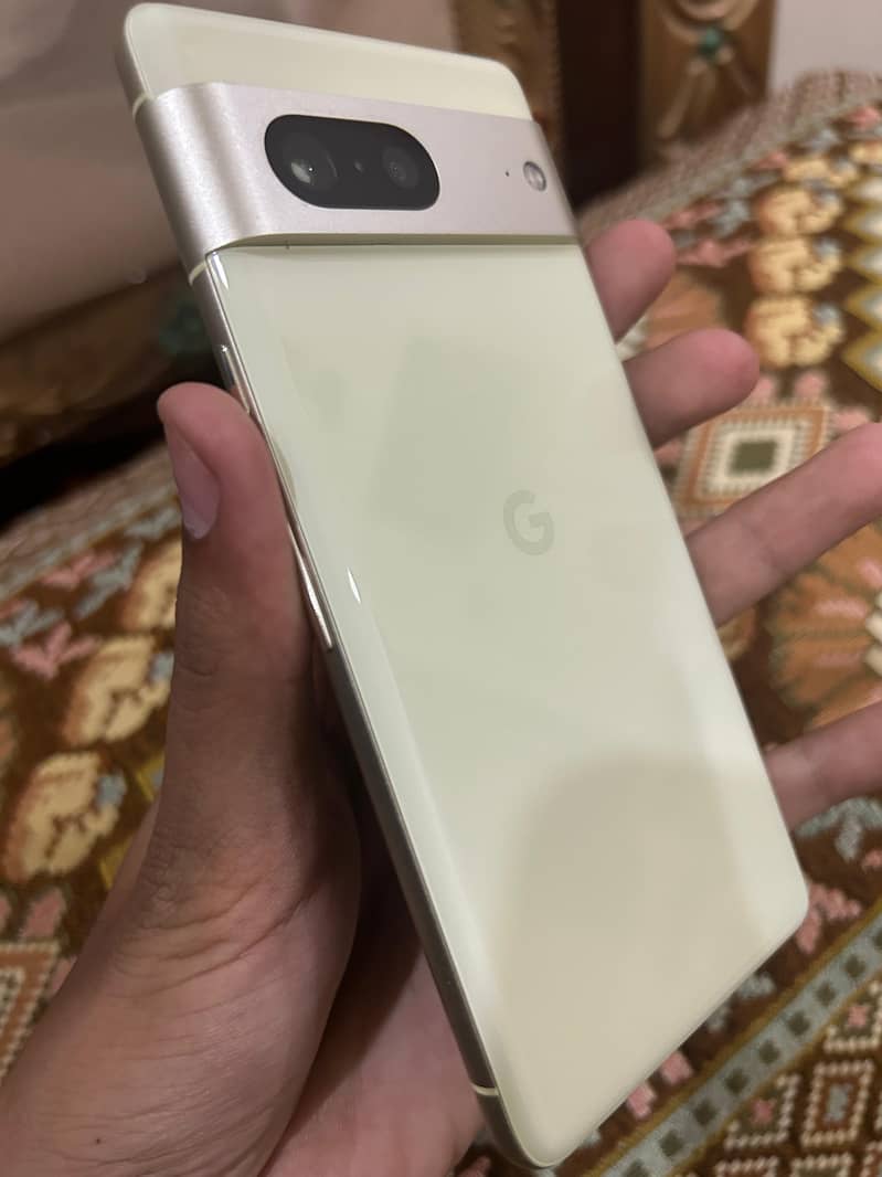 Google Pixel 7 3