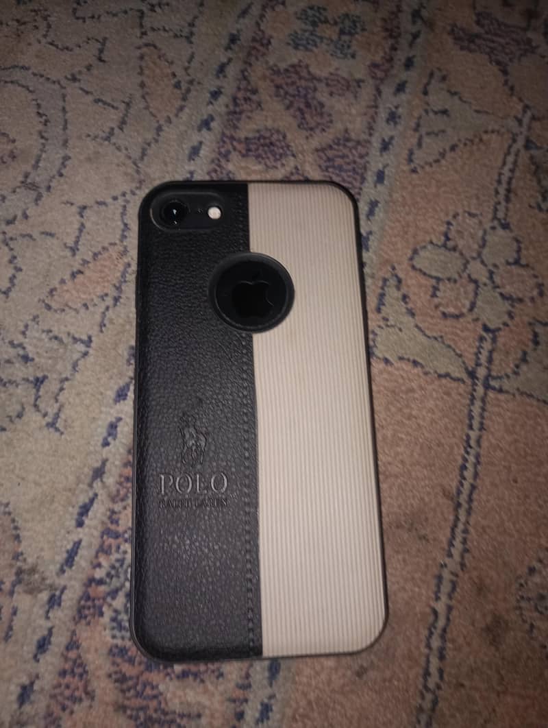 Apple iPhone 7 1
