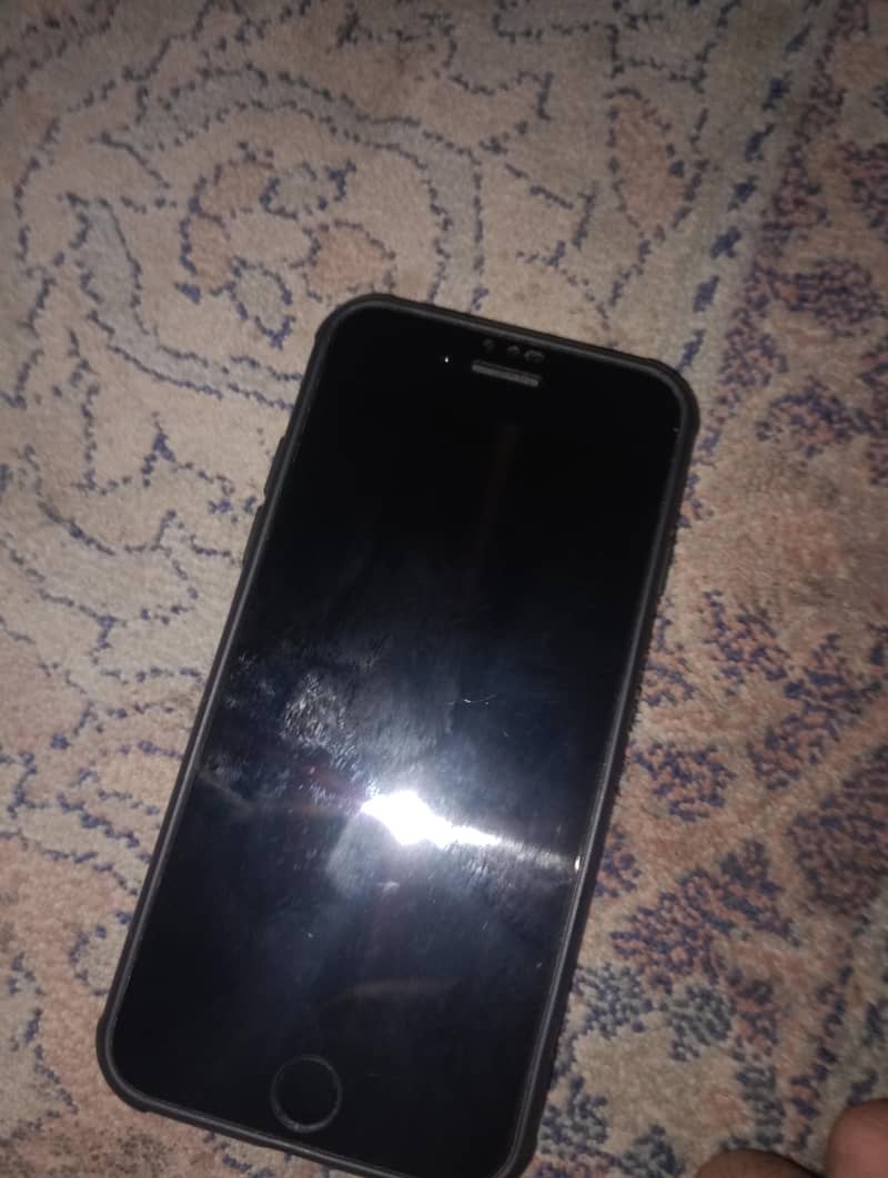 Apple iPhone 7 2