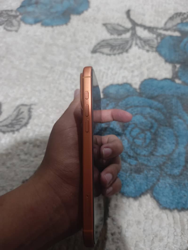 Apple iPhone 17 Pro Max 2