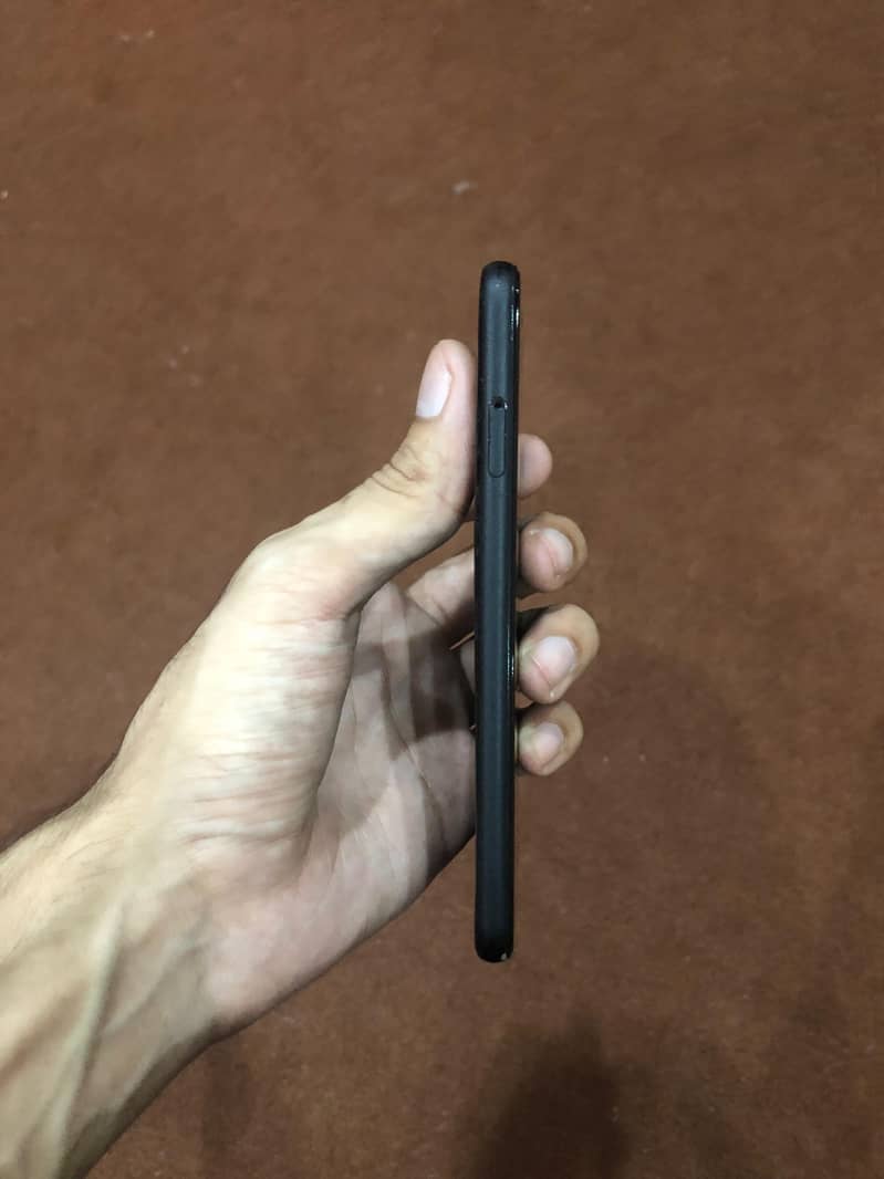 Google Pixel 4 3