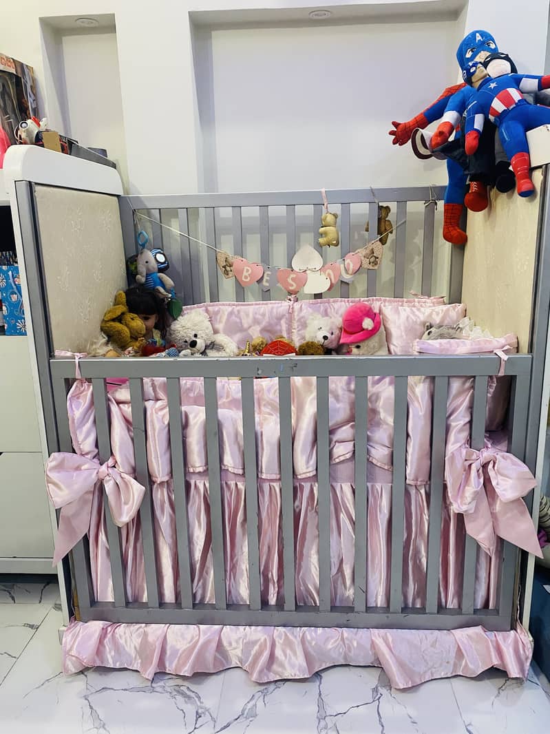 Baby cot 0