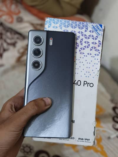 Tecno CAMON 40 Pro