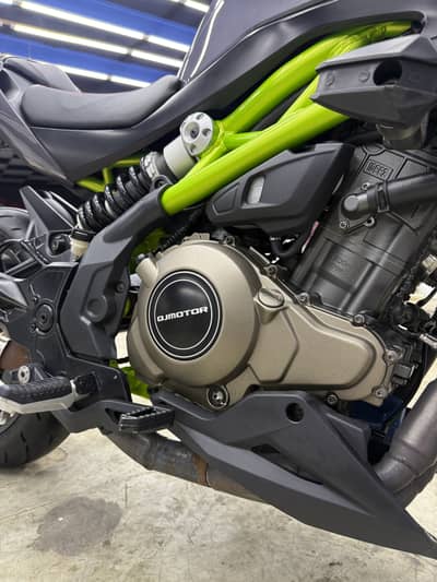 QJ Motor SRK 400RR 2024