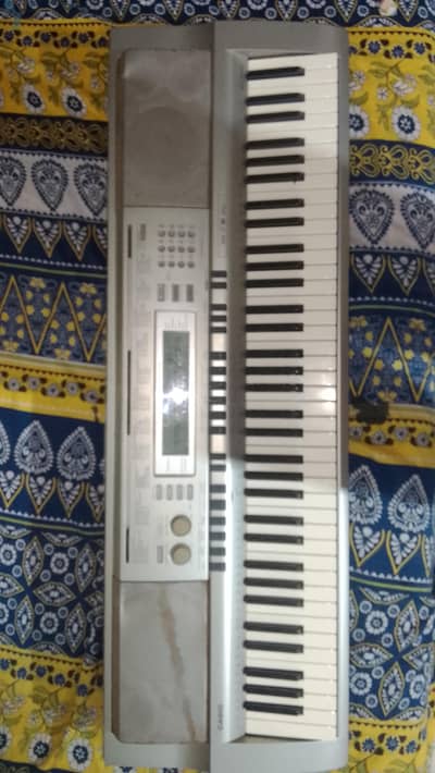 Casio wk_200. fc keyboard for sale good