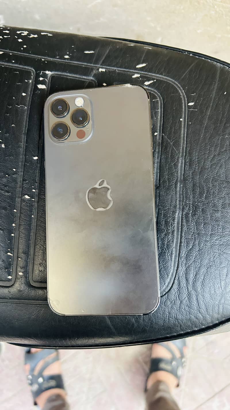 Apple iPhone 12 Pro 1