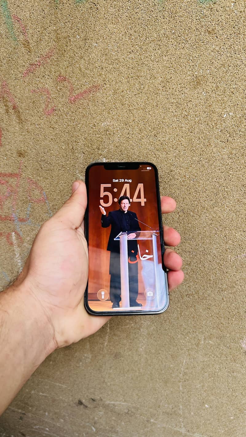 Apple iPhone 12 Pro 3