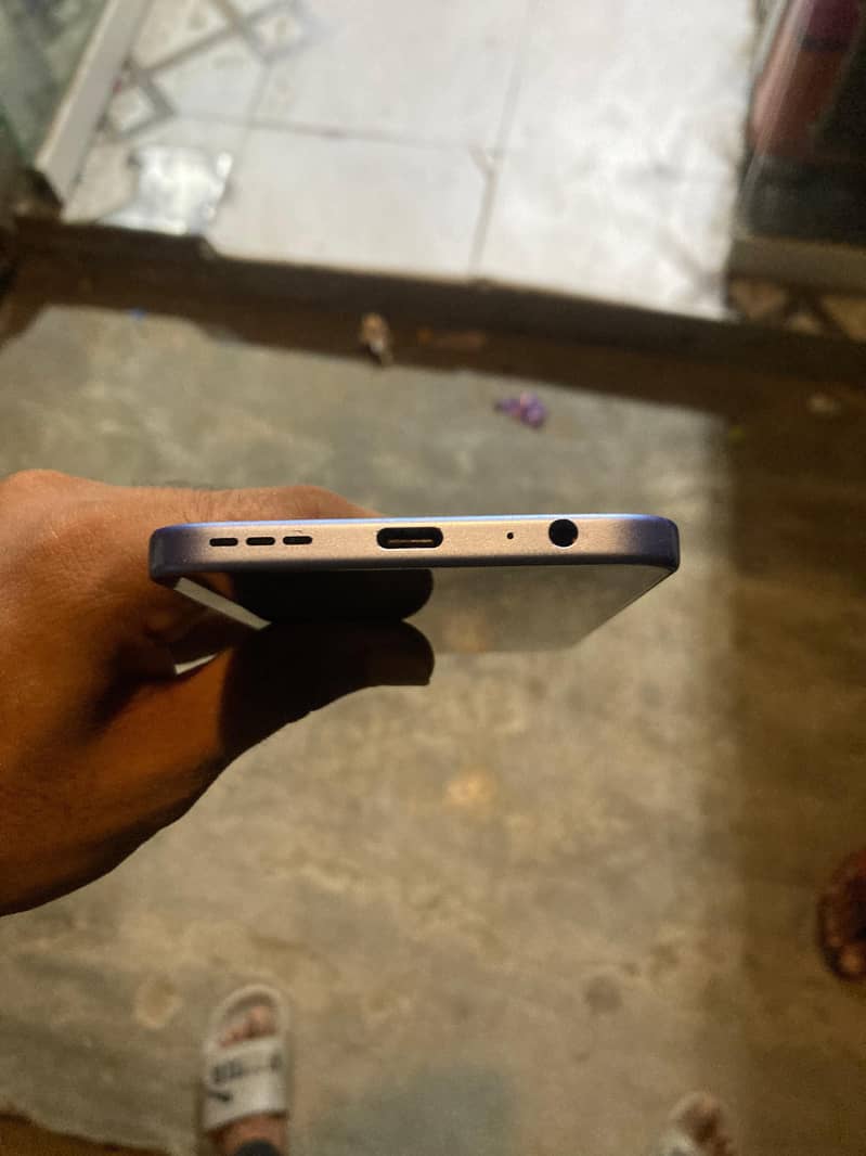 Tecno spark 40 pro . . 3