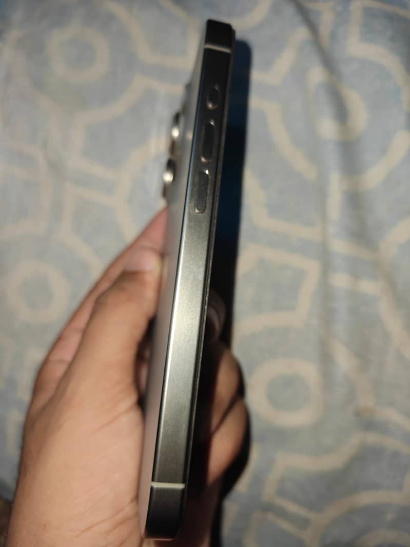 Apple iPhone 15 Pro 5