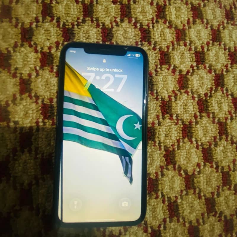Apple iPhone 11 0