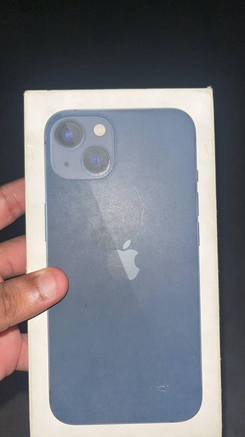 Apple iPhone 13 0