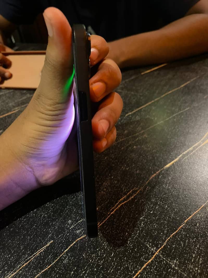 Apple iPhone 13 4