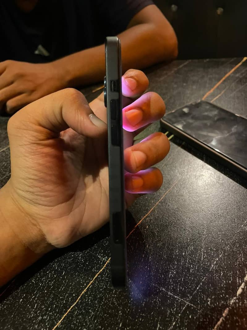 Apple iPhone 13 6