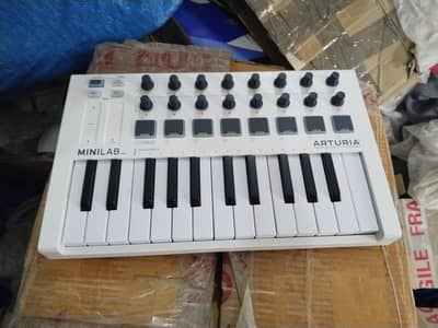 Arturia MiniLab Mk2 USB Midi Controller