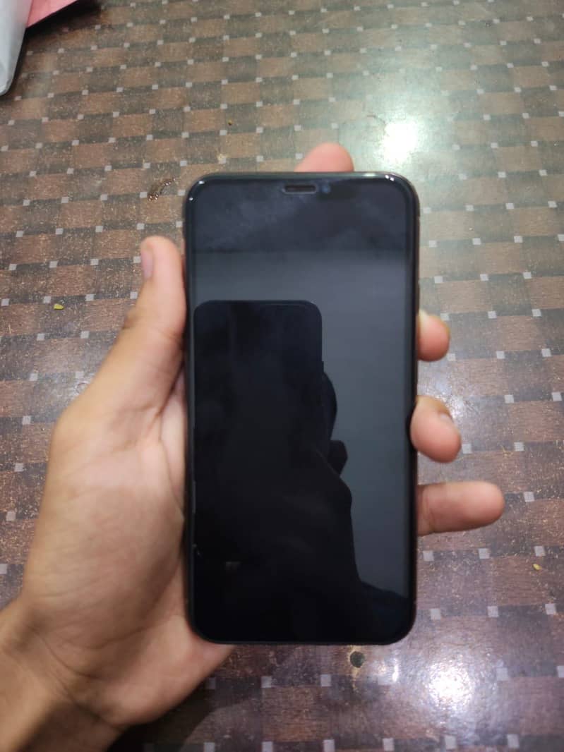 Apple iPhone XS 1