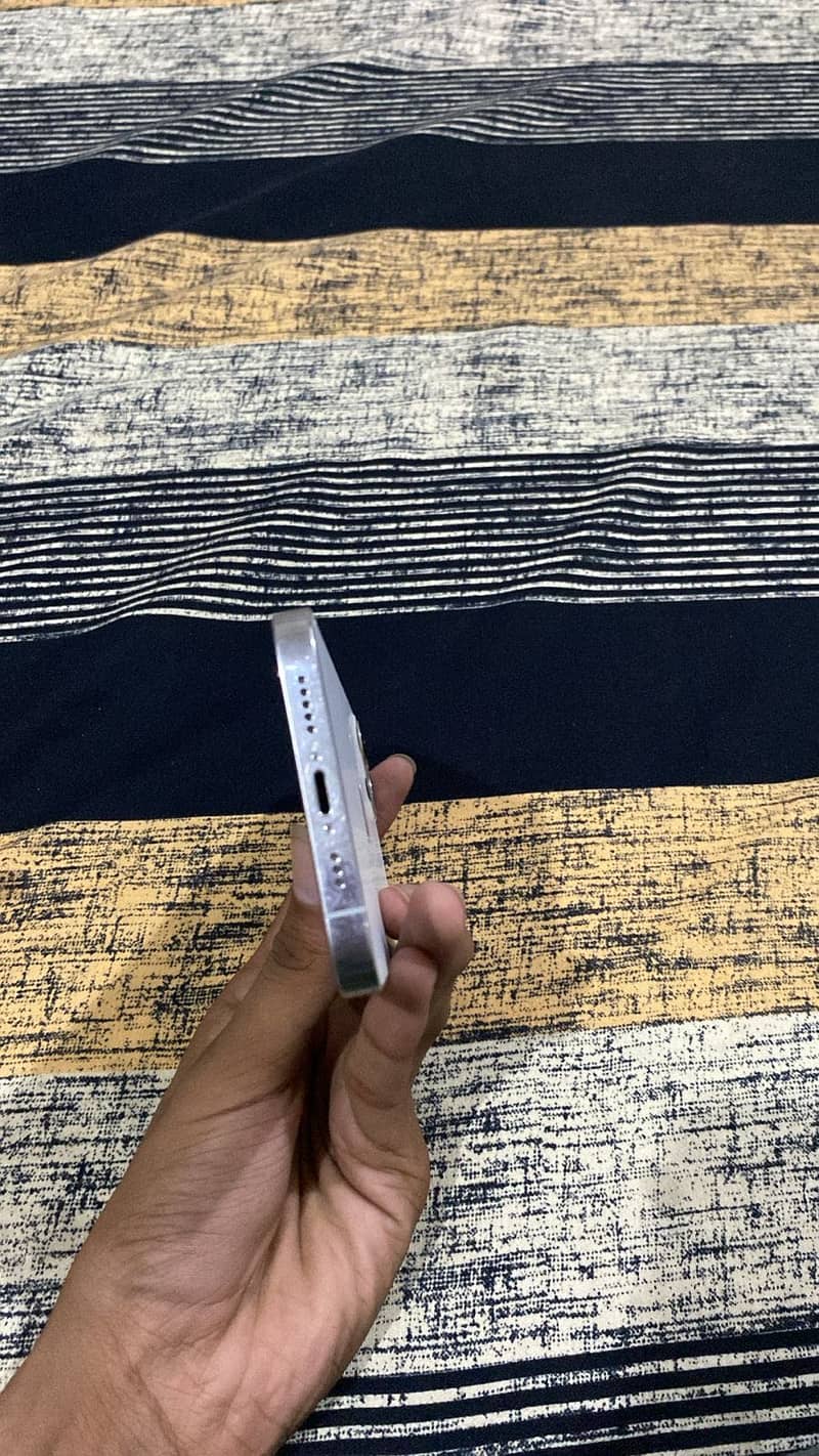 Apple iPhone 12 Pro 3