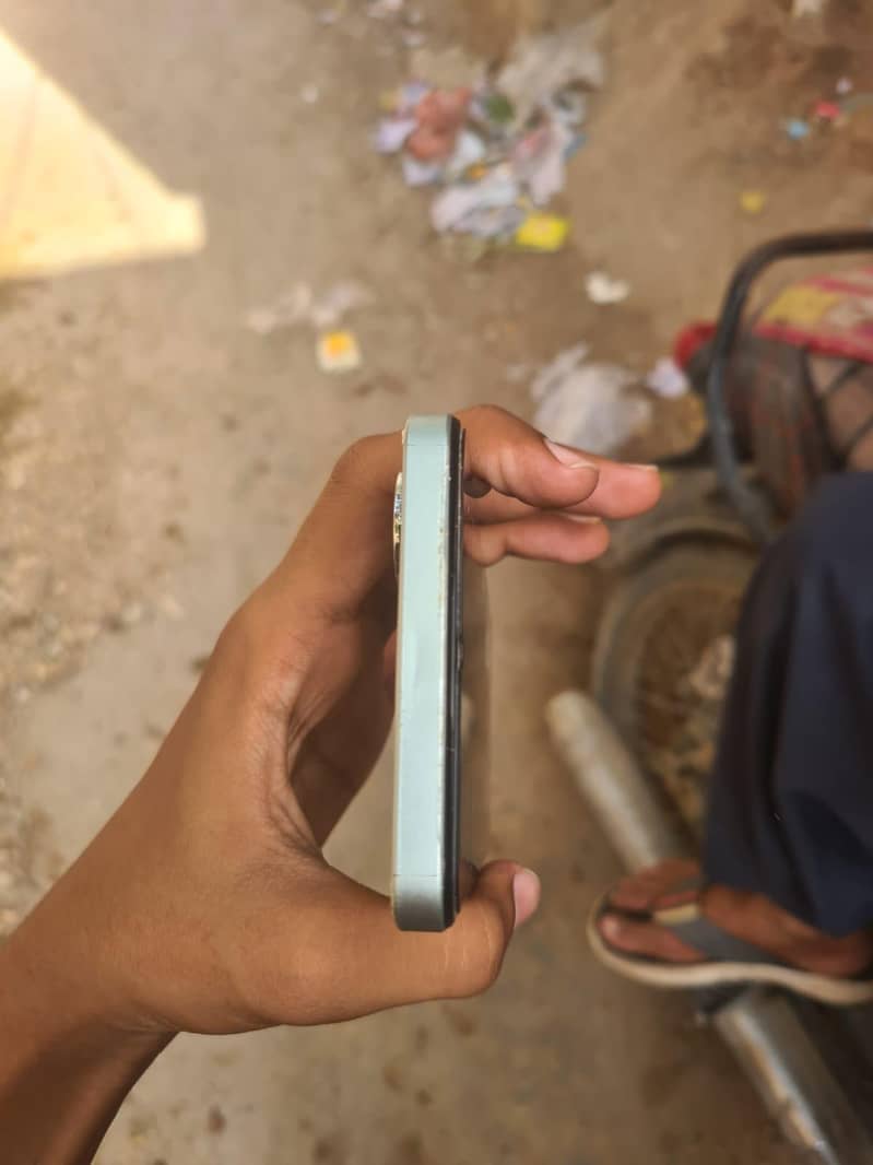 Realme Note 60x 4