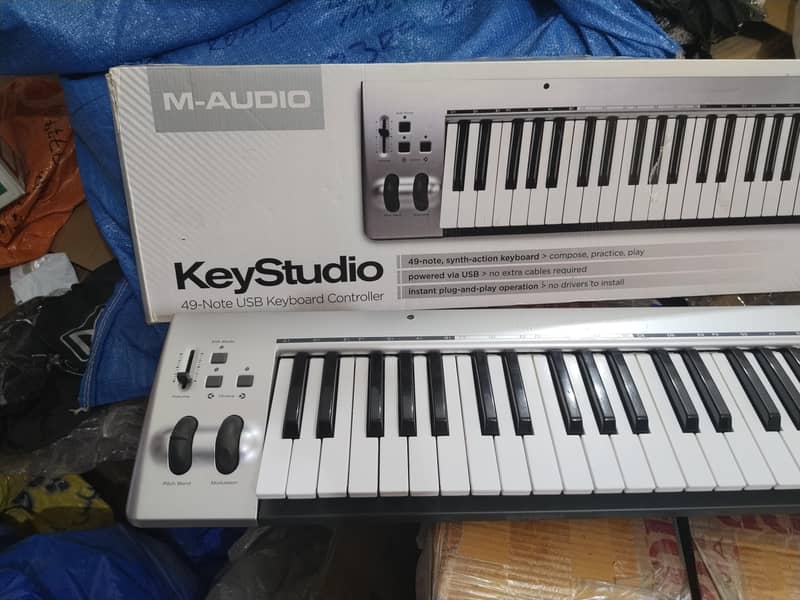 M Audio KeyStudio USB Midi Controller 1