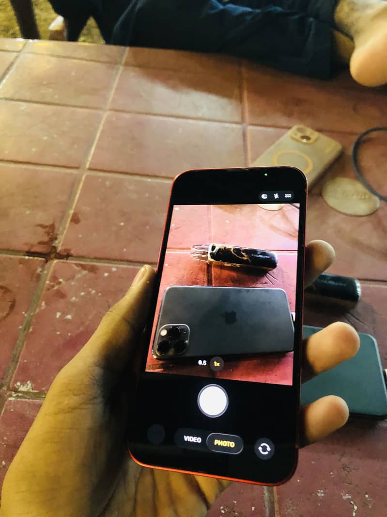 Apple iPhone 13 3