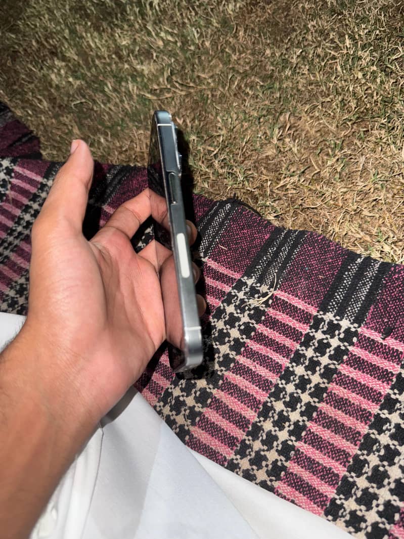 14 Pro 1