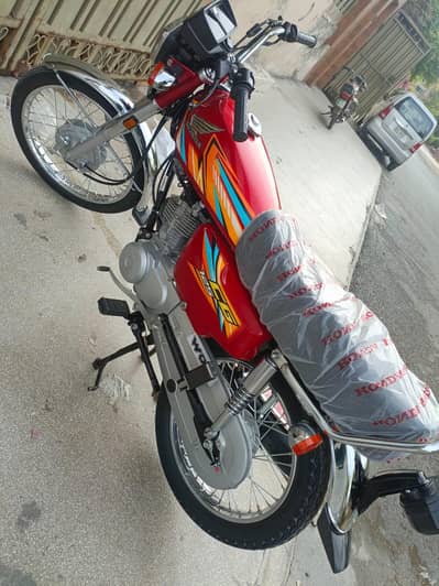 Honda 125 Model 2026 Showroom Condition Hone Use no