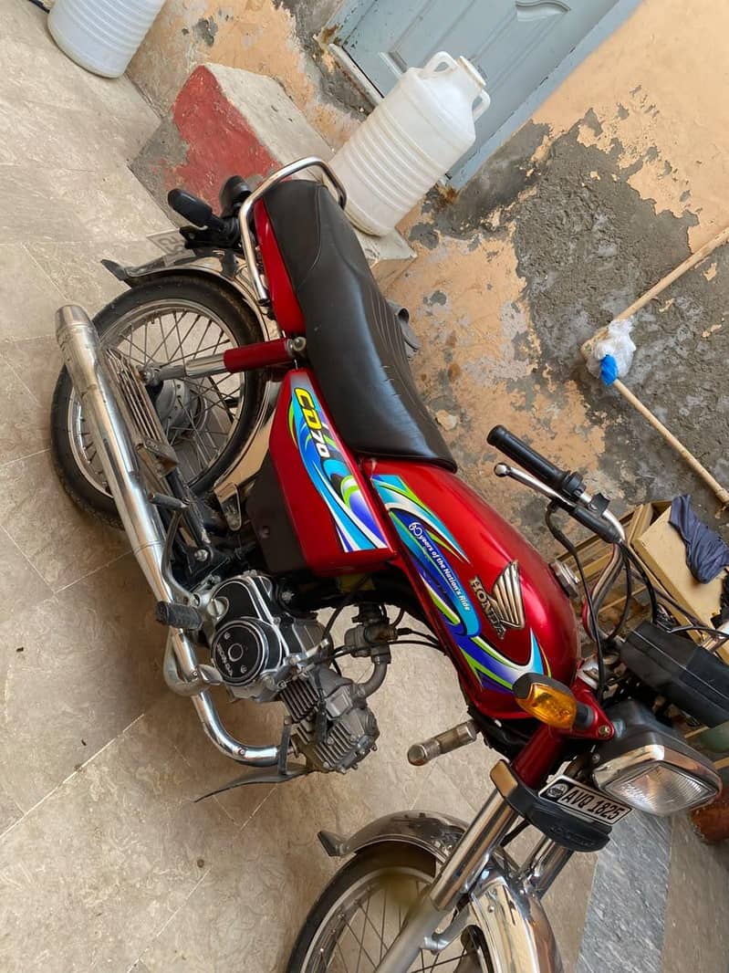 CD 70 red 24 model 1