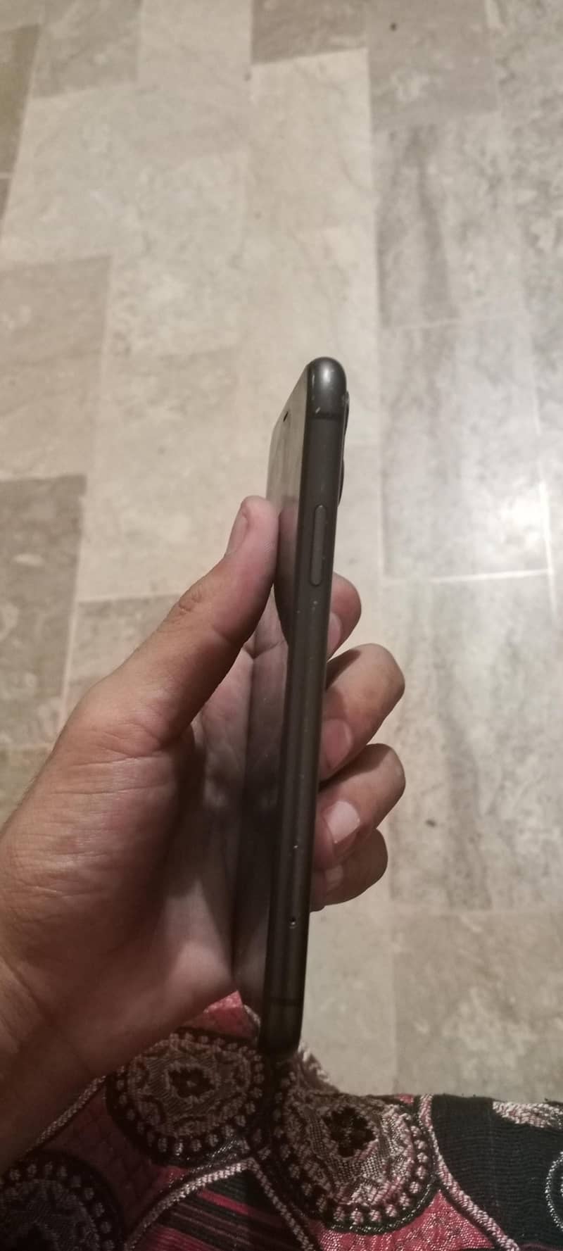 Apple iPhone 11 3