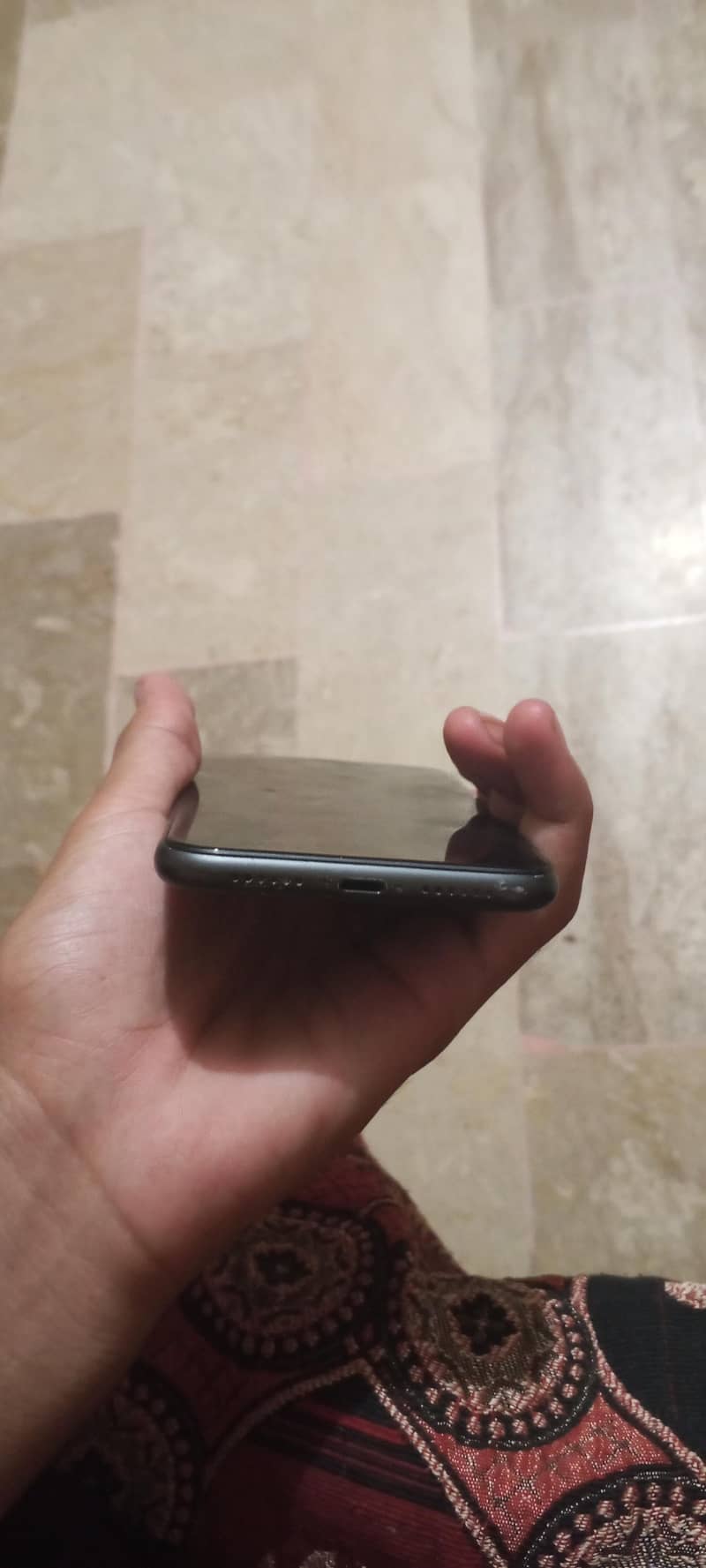 Apple iPhone 11 4