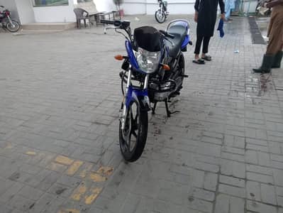 YAMAHA YBR125
