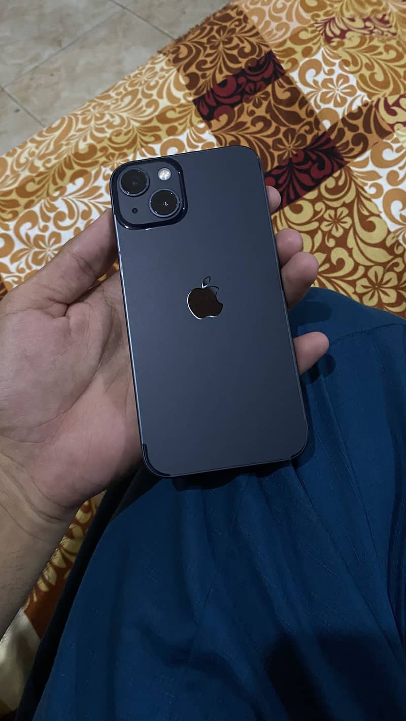 Apple iPhone 13 1