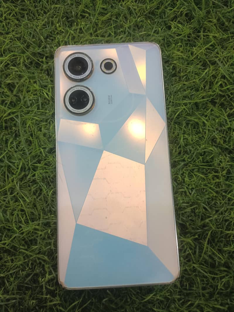 Tecno CAMON 20 2