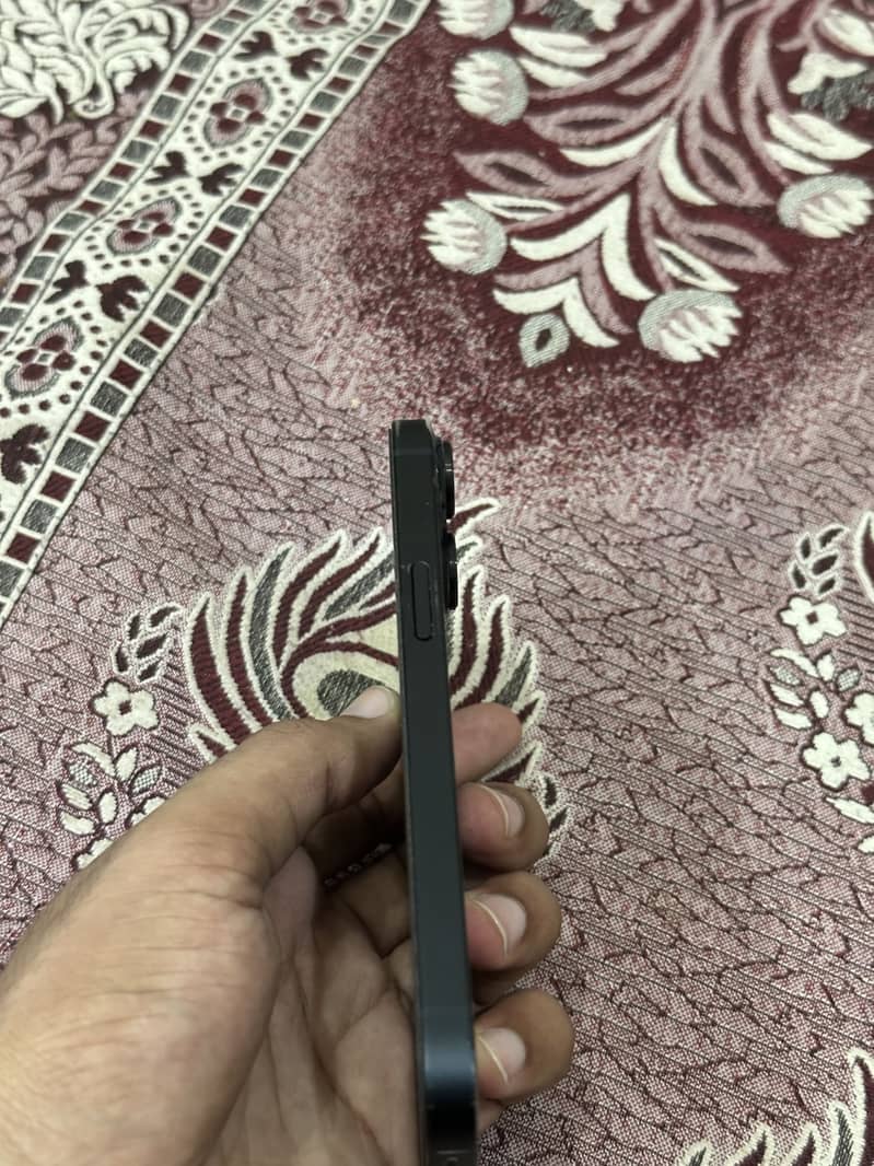 iPhone 14 5