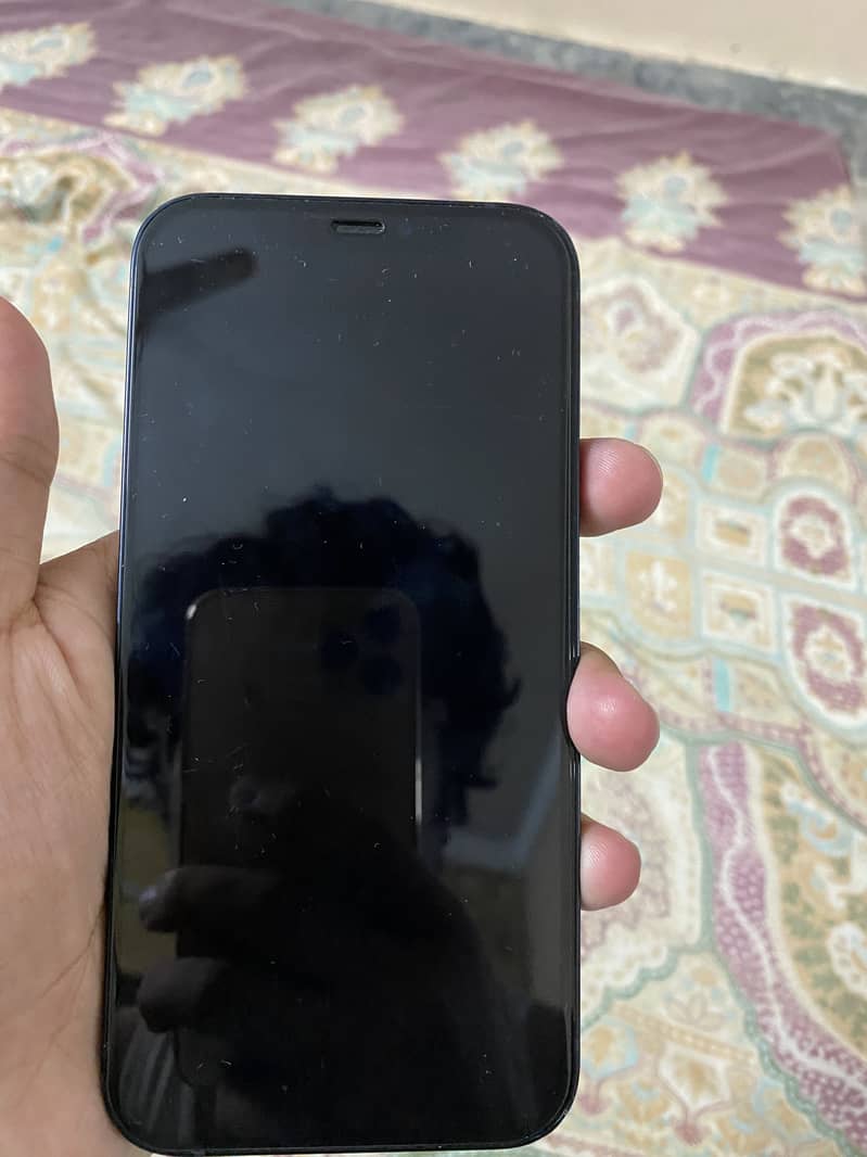 Apple iPhone 12 2
