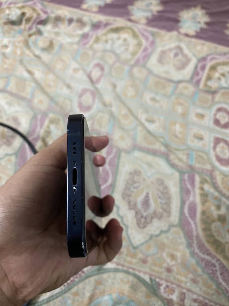 Apple iPhone 12 5