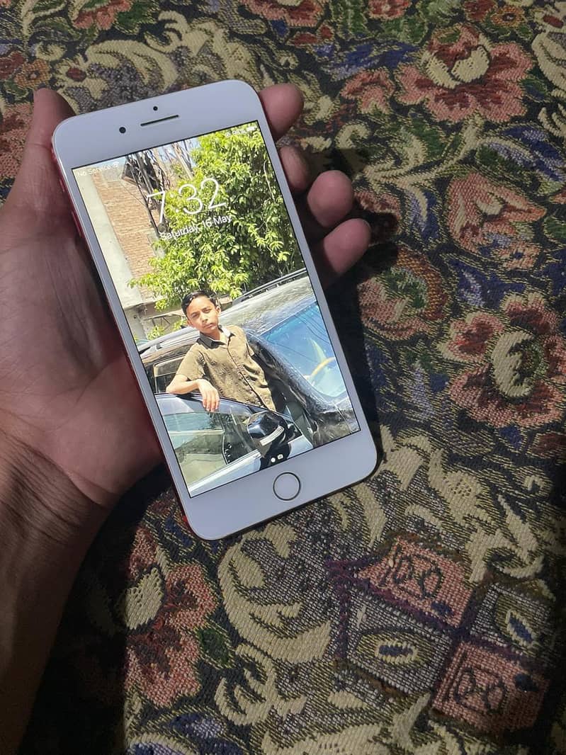 Apple iPhone 7 Plus 1