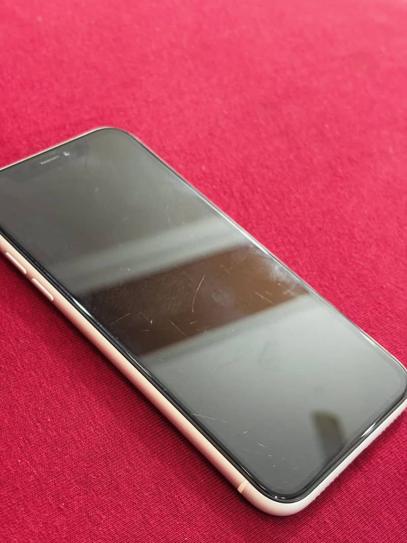 Apple iPhone XR 6