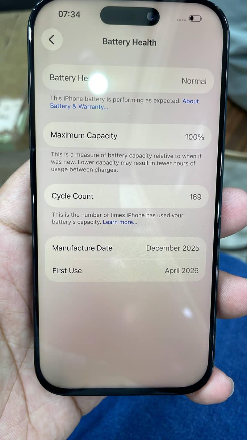 Apple iPhone 16 Pro 2