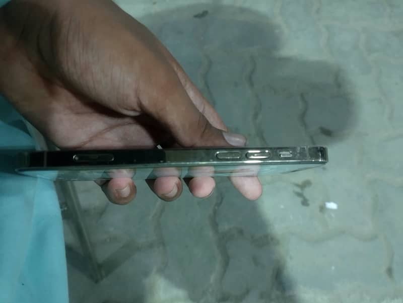 Apple iPhone 12 Pro 4