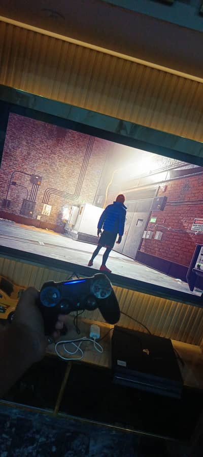 ps4 pro 1TB for sale + two original controller